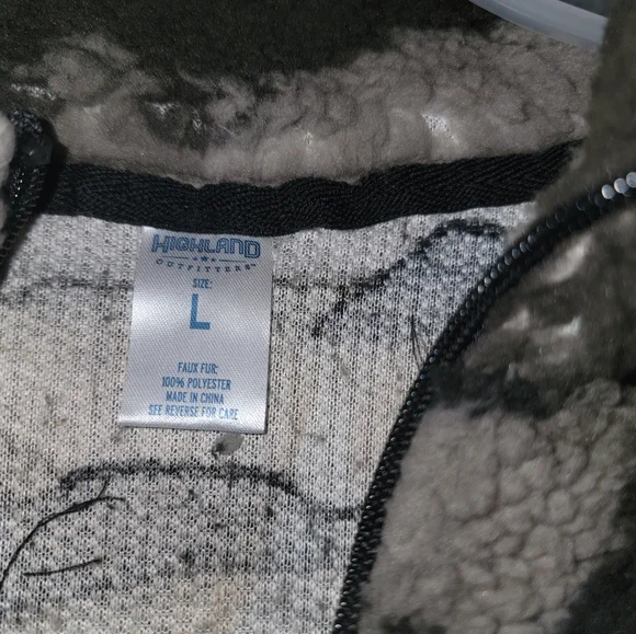 Men's Camo Sherpa 1/4 zip Pullover Sweater Size L - Picture 6 of 6